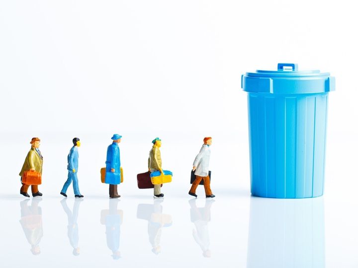 「この人、ちょっとうざい」「関わるのがしんどい」そんな相手との関係はリセットしたくなるかもしれません。ですが、中には「捨てない方がいい人間関係」もあるのです。大切にすべき関係を3つご紹介します。※サムネイル画像：PIXTA