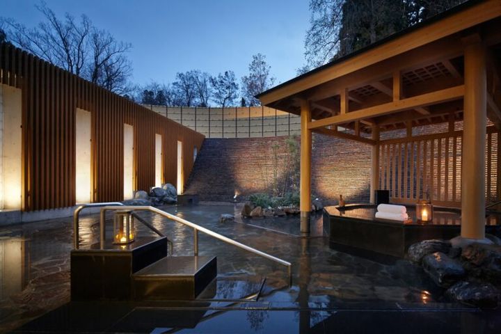 春キャンプは意外と寒い？持っておきたいパッカブルジャケット5選