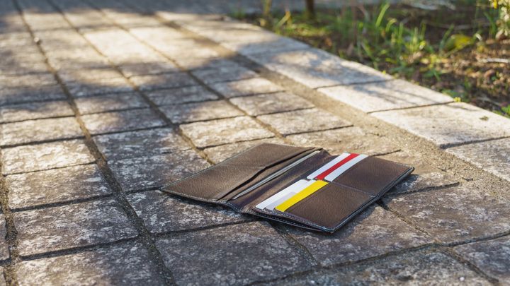 落とし物を拾ったらトラブルに！