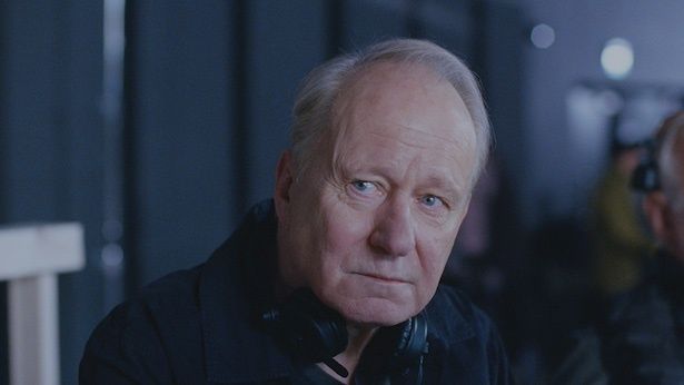 ノーラとアグネスの父親で映画監督のグスタヴ(ステラン・スカルスガルド) (C) 2025 MER FILM / EYE EYE PICTURES / LUMEN / MK PRODUCTIONS / ZENTROPA ENTERTAINMENTS5 APS / ZENTROPA SWEDEN AB / KOMPLIZEN FILM / BRITISH BROADCASTING CORPORATION / ARTE FRANCE CINÉMA / FILM I VÄST / OSLO FILM FUND / MEDIEFONDET ZEFYR / ZDF / ARTE