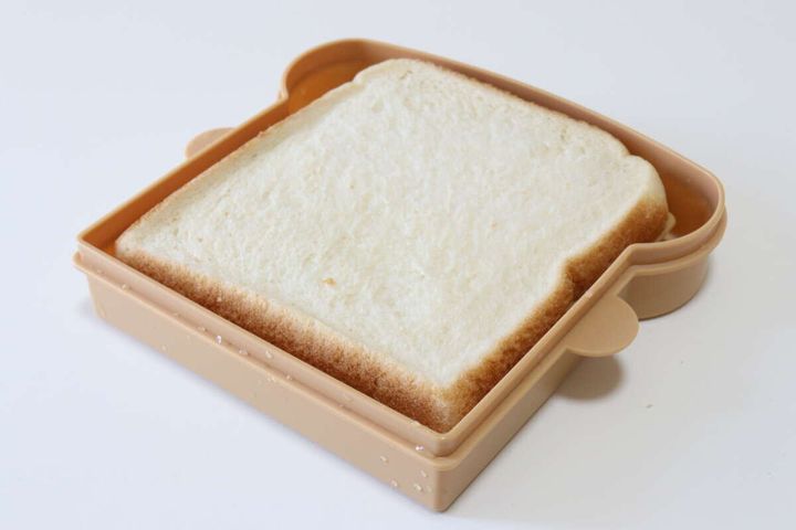 ダイソーの電子レンジ調理器 食パンの使い方