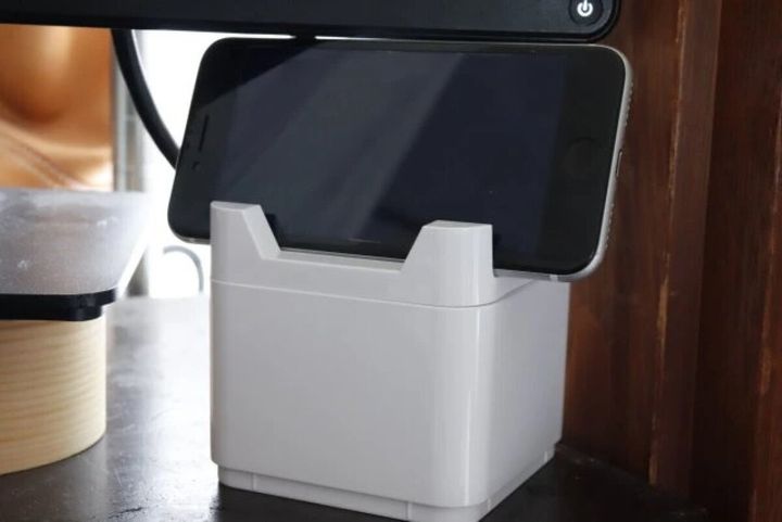 ダイソー 卓上収納ケース（組み立てタイプ、携帯＆メモスタンド） 使用例 組み合わせ