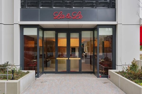 【東京都港区】参道駅から徒歩4分の場所に、カフェ・オールデイダイニング「LA＆LE」オープン！