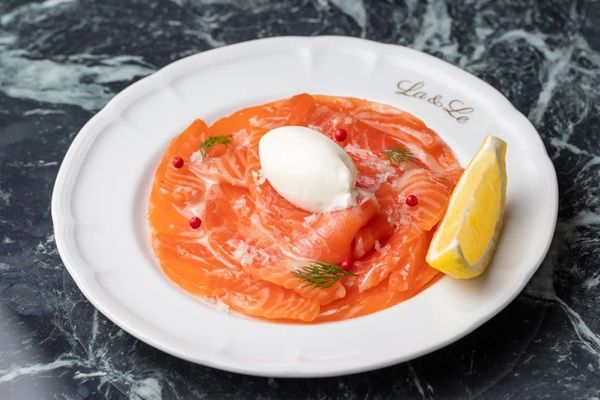 【東京都港区】参道駅から徒歩4分の場所に、カフェ・オールデイダイニング「LA＆LE」オープン！