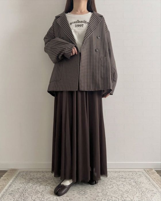 しまむら「刺繍ロゴTシャツ」