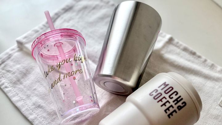 100均のタンブラーが想像以上で感動！ 蓋付きやストロー付きなど機能も十分