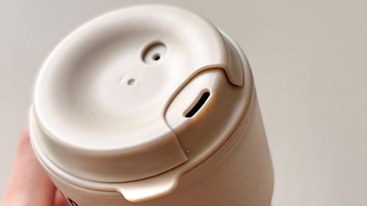 100均のタンブラーが想像以上で感動！ 蓋付きやストロー付きなど機能も十分