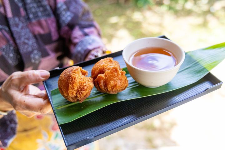 「サーターアンダギー」200円（1袋）