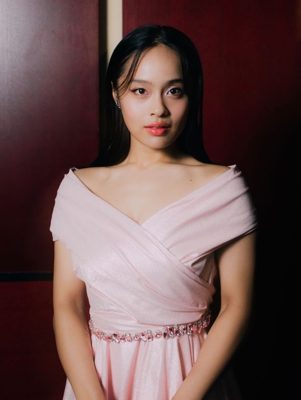 「アリアナは私の青春」と語るほど大好きなアリアナ・グランデが演じるグリンダの日本語吹替えを務めた清水美依紗 撮影/島村幸志