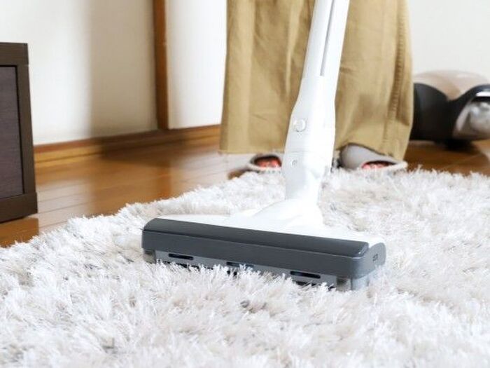まずウェットシートはNG！ついやりがちだけど実は「アウト」な床掃除