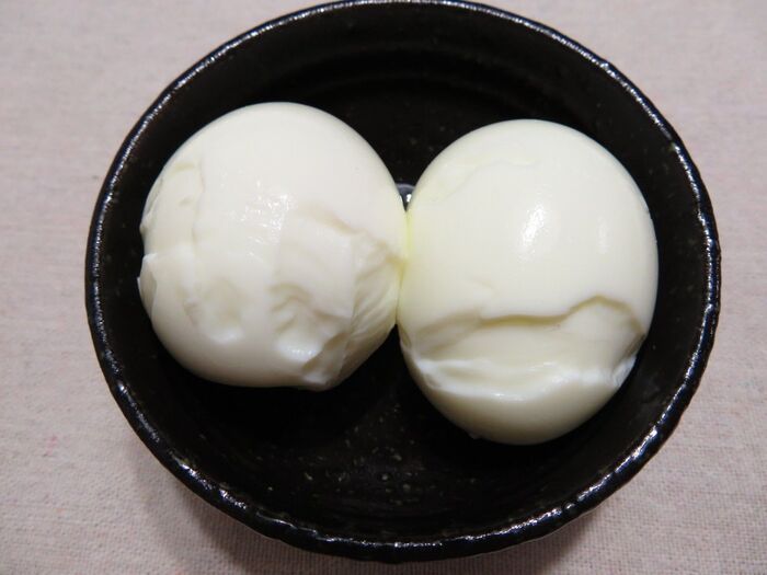 もう『ボロボロのゆで卵』は卒業！お家にあるアイテムをちょい足しするだけで、プロ級の仕上がりに♡