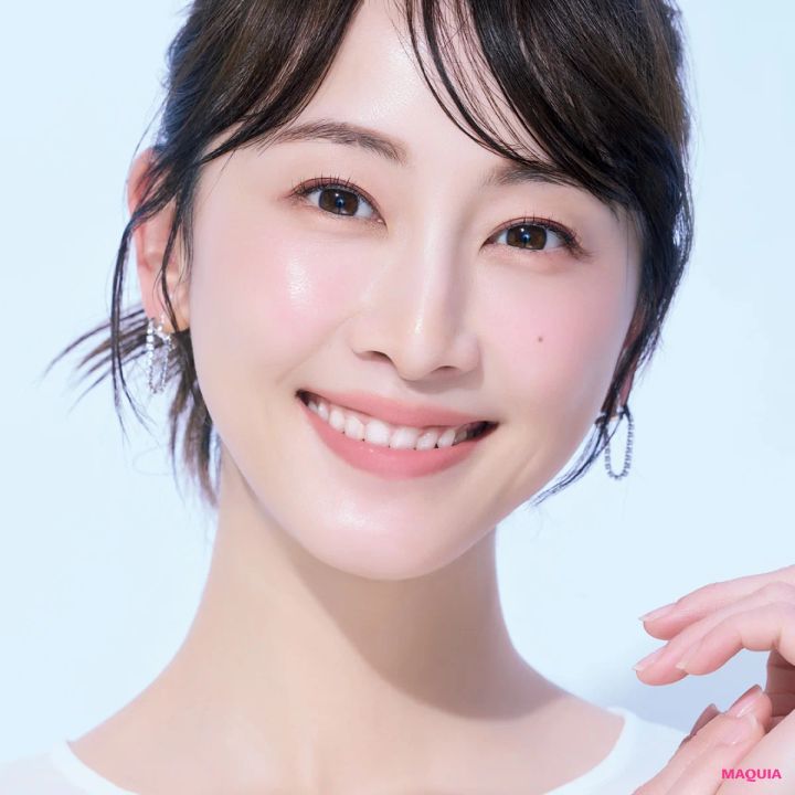 【松井玲奈さんの最新愛用コスメ14選 】お気に入り成分はナイアシンアミドとレチノール_2