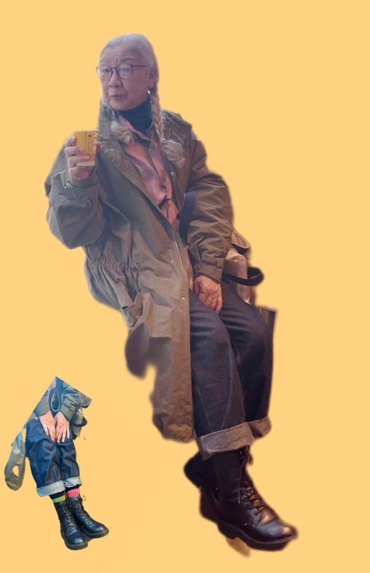 靴下で色を添えるだけで、全体の印象がぐっと生き生きしてくる