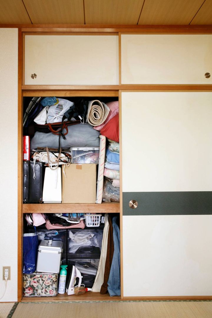 押し入れ 人気運 下がる 整理されていない