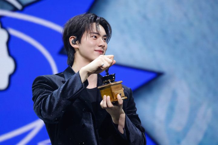 イ・チェミン LEE CHAE MIN 暴君のシェフ 韓国ドラマ ファンミーティング バリスタ