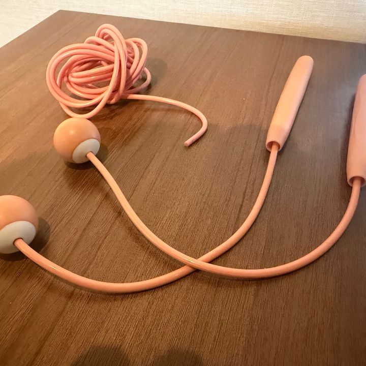 【ダイソー】どう2WAYになるの？ダイエットに向けて跳ばない縄跳び？