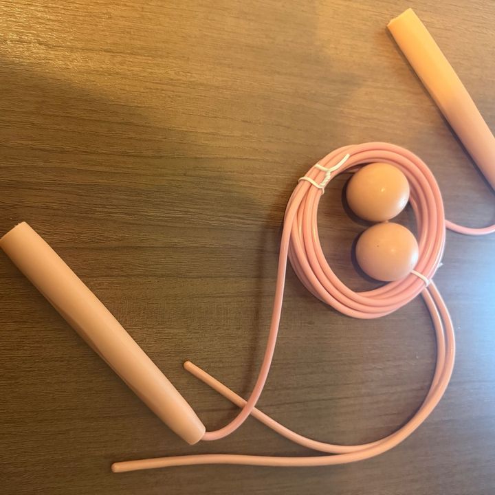 【ダイソー】どう2WAYになるの？ダイエットに向けて跳ばない縄跳び？