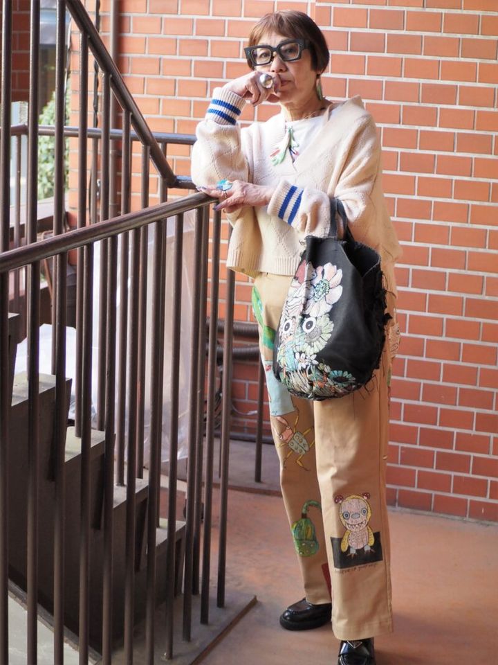 【1週間スナップ】地味見えを打破！ 自分らしさを楽しむ50代のアートな着こなし