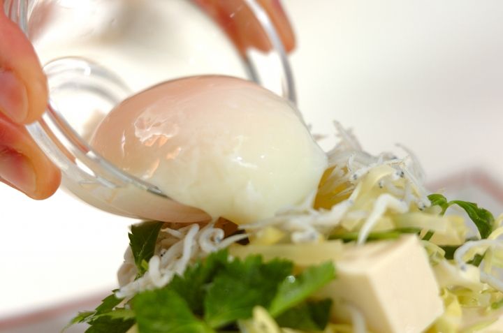 シラスと豆腐の和風サラダの作り方1