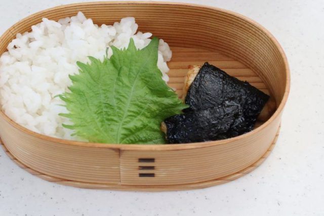 2品弁当の詰め方プロセス