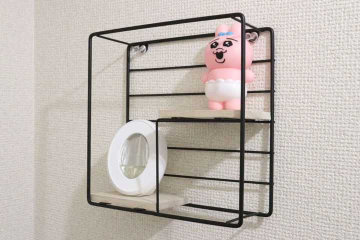 スチール壁掛けインテリア収納（木製棚、正方形） 使用例