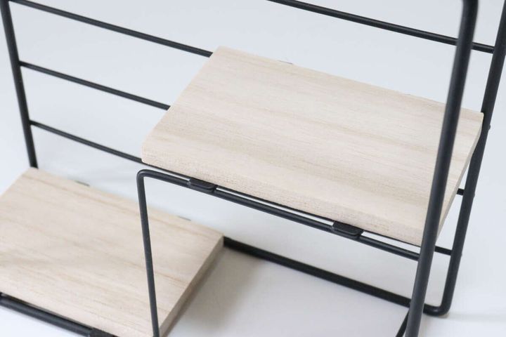 スチール壁掛けインテリア収納（木製棚、正方形） 棚板