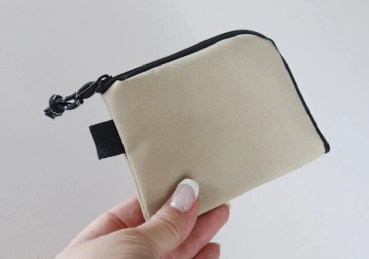 ダイソー コインケース ポケット付き