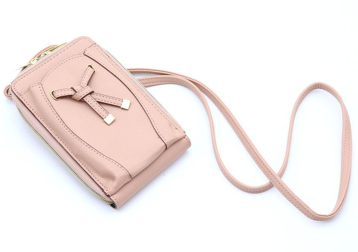 宝島社ムック付録のVISのハートカットスマホショルダー2