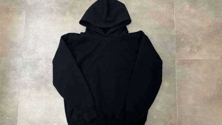 ユニクロ黒スウェットオーバーサイズプルパーカ