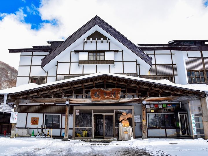 All About ニュース編集部が全国250人を対象に実施した「温泉地」に関するアンケートの調査結果から、1人旅で行きたいと思う「青森県の温泉地」ランキングを発表！ 2位「八甲田温泉・酸ヶ湯温泉」を抑えた1位は？