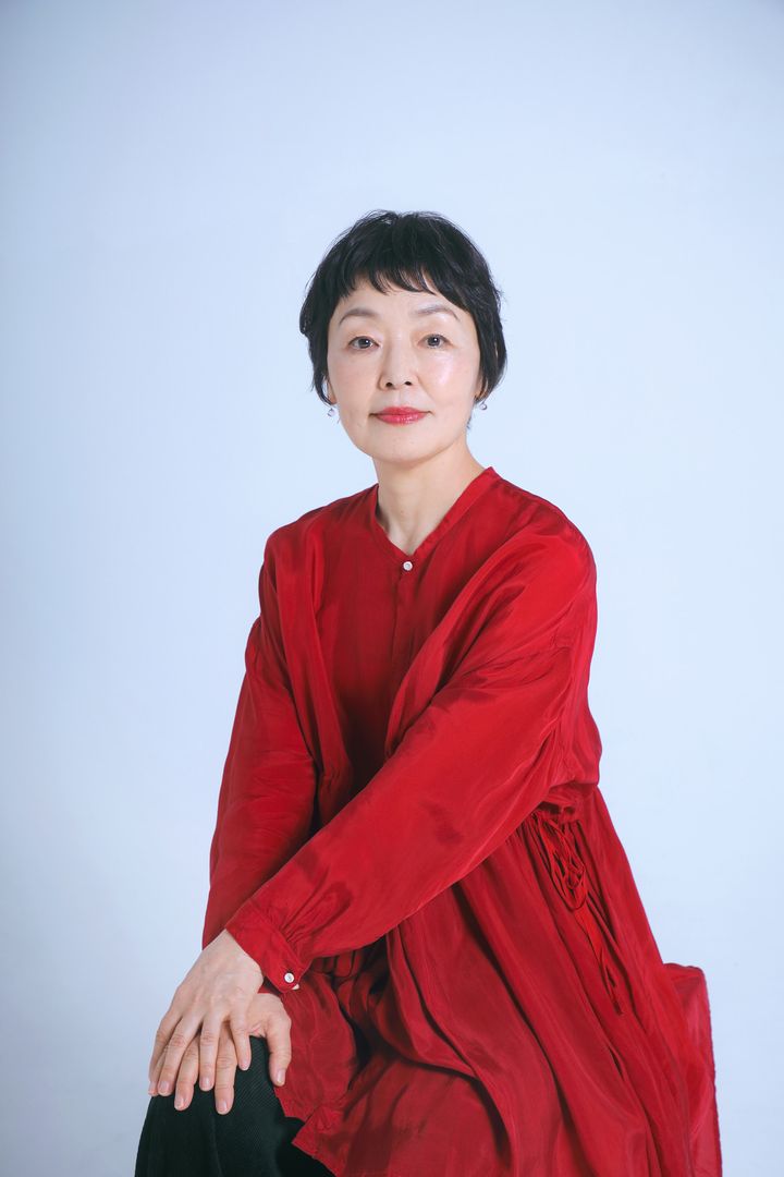 小林聡美が思う家族や友人との心地よい形「距離感を持ちながら味方でいてくれる」 width=