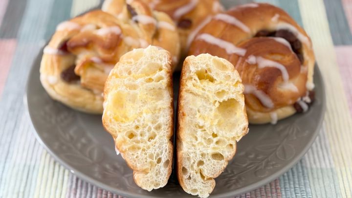 ふんわり甘くて幸せ！【ファミマ】思わず独り占めしたくなる大容量パン