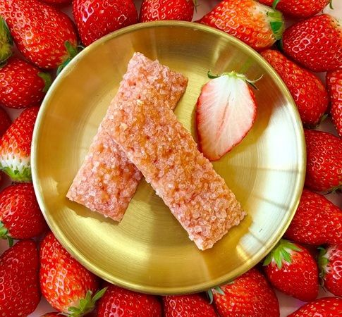 【東京都千代田区】LE FEUILLESの新商品「シュガーストロベリーミルフィーユ」がグランスタ東京に登場