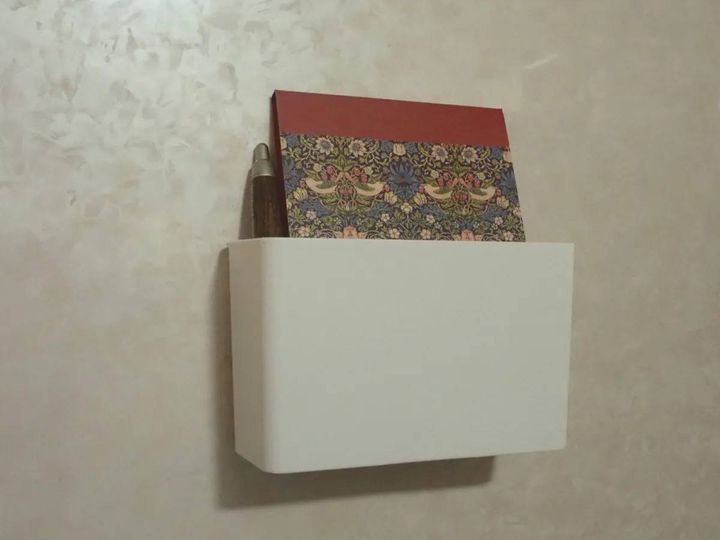 DAISO(ダイソー)：ワイドポケット(マグネット)