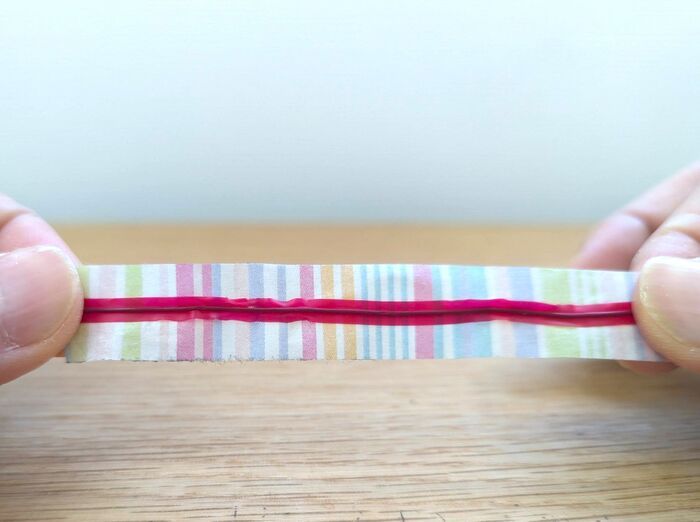 なんとなく保管しちゃう『ビニタイ』がたった10秒で変身→便利でかわいい家事グッズに♡