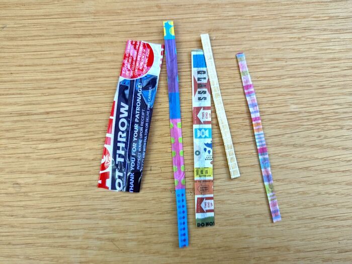 なんとなく保管しちゃう『ビニタイ』がたった10秒で変身→便利でかわいい家事グッズに♡