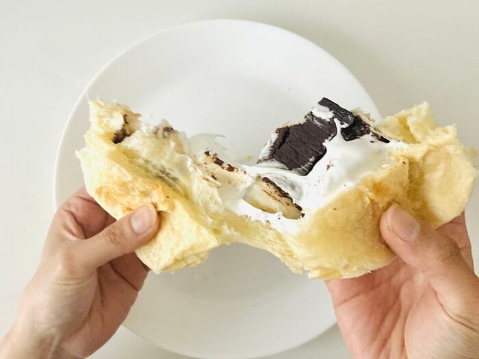 『ホワイトデニッシュショコラ』の悪魔的な食べ方。「これがヤマザキ公式のアレンジか！」一瞬で豪華に