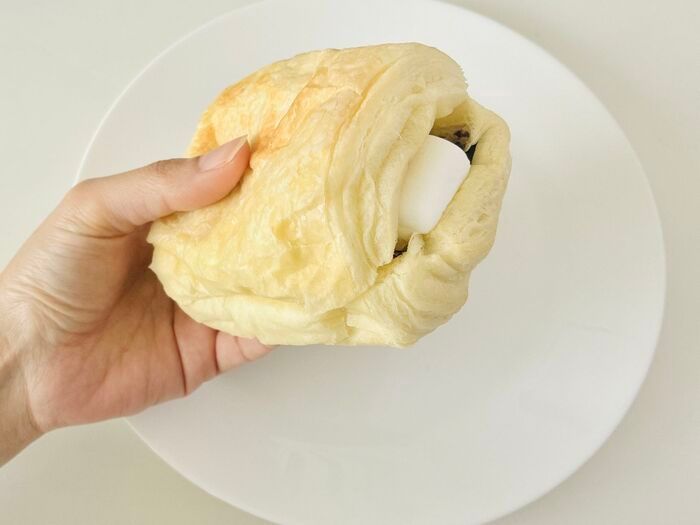 『ホワイトデニッシュショコラ』の悪魔的な食べ方。「これがヤマザキ公式のアレンジか！」一瞬で豪華に