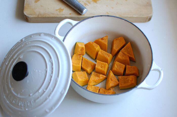かぼちゃの煮物を超簡単に「ホクホク」にする裏ワザ。即採用間違いナシ！