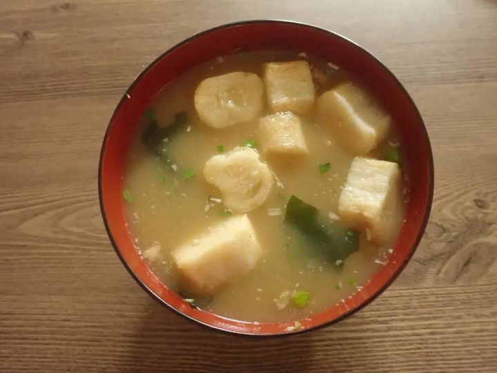 DAISO(ダイソー)：手焼 おつゆ麩