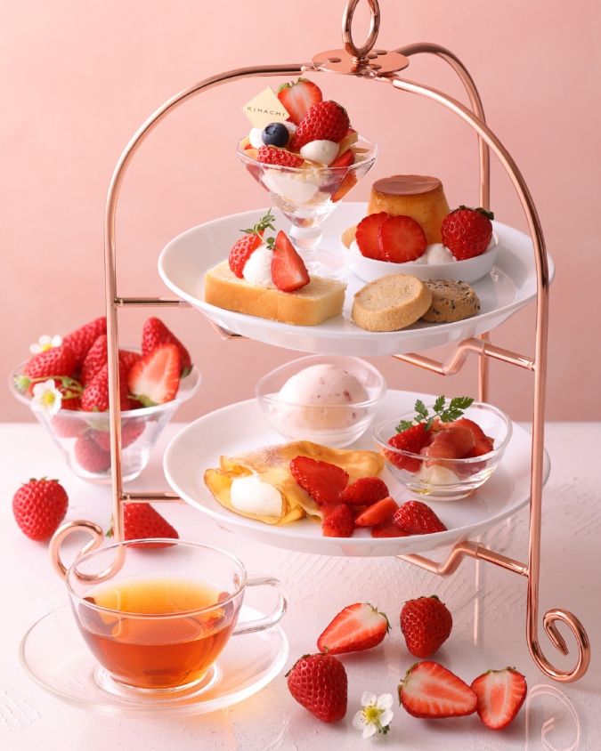 キハチ カフェ 春のストロベリーフェア 季節のAfternoon Tea Set