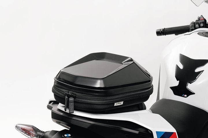 SSバイクの積載が変わる！タナックス「ポリカーボネート製シェルバッグ」が進化した防水・防犯・安定の新基準