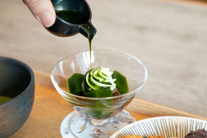 特選抹茶パフェでご褒美ティータイム♪ 東京駅直結の大人の和カフェ「茶寮都路里 大丸東京店」で贅沢な和みのひとときを