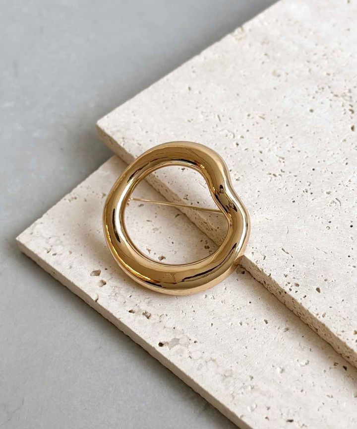 画像1: 出典：3COINS