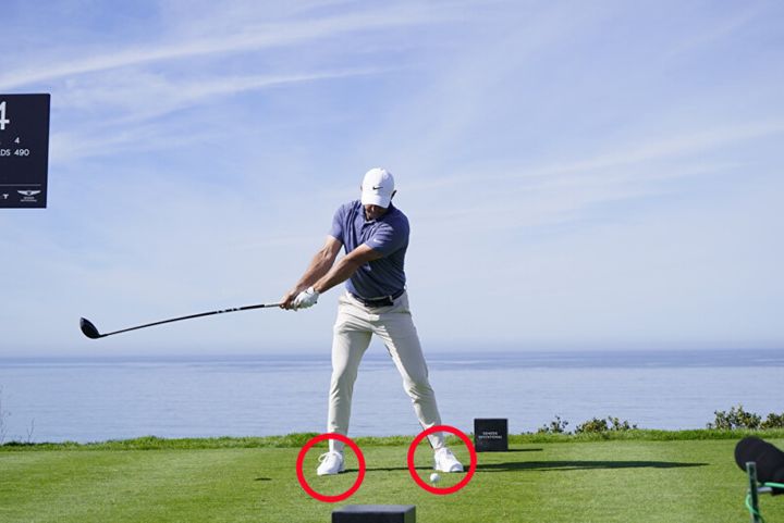 効率良くすぐに飛距離を出すには？PGAツアープロの動きを真似しよう