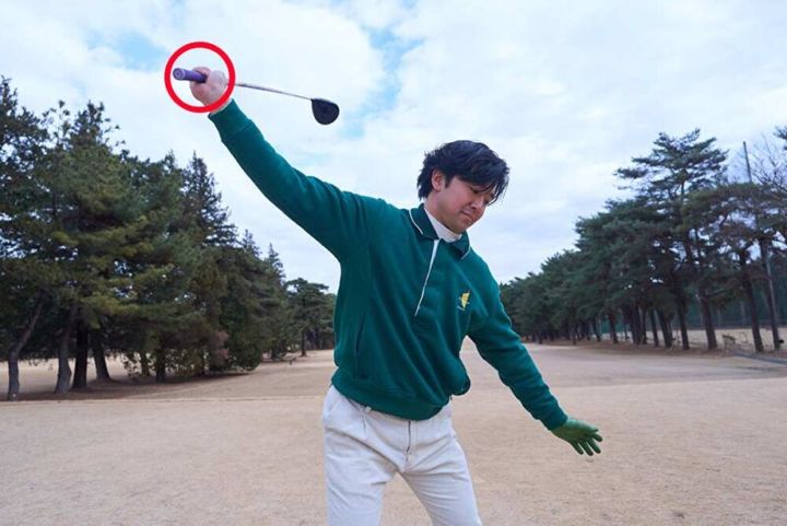 効率良くすぐに飛距離を出すには？PGAツアープロの動きを真似しよう