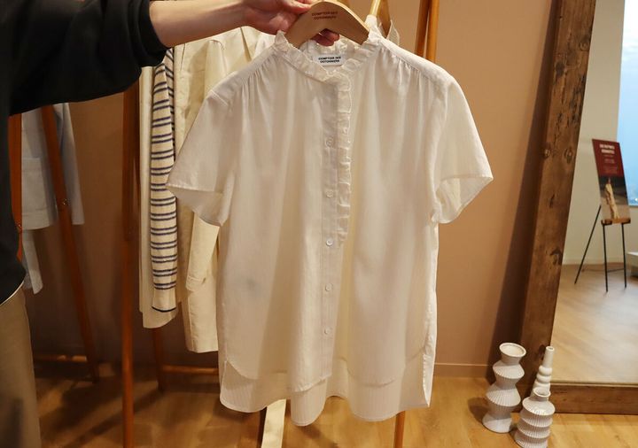 コントワー・デ・コトニエ クロシェ フリルシャツ 半袖