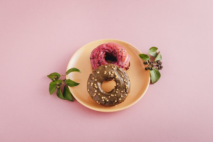 6. koe donuts kyoto「京ほうじ茶チョコレート/赤紫蘇」