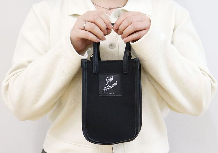 カフェキツネ看板マダムスマホショルダー手持ち