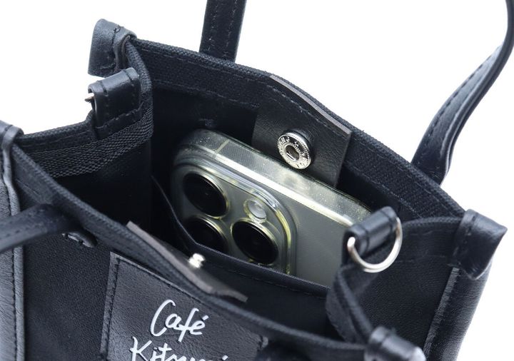 カフェキツネ看板マダムスマホショルダー内ポケット